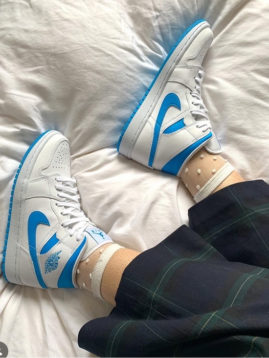 Jordan Shoes - Air Jordan 1 Mid "UNC" Sneakers